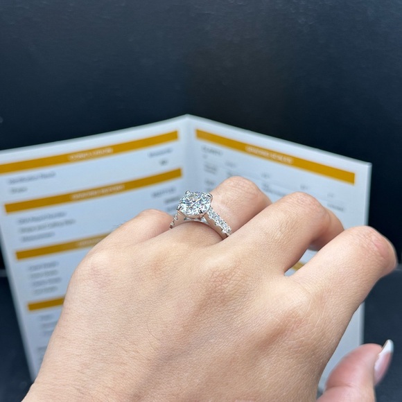 5.4cttw D VVS1 full moissanite solid engagement ring sz 5 - Picture 5 of 11